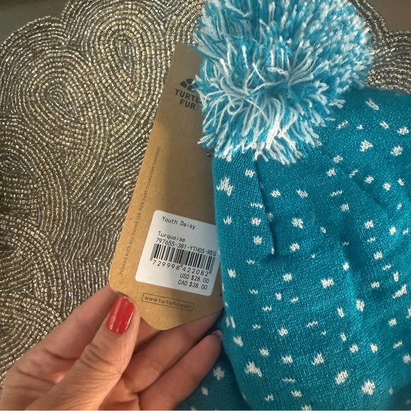 Turtle Fur Youth Teal and White Beanie!NWT! - Picture 3 of 3